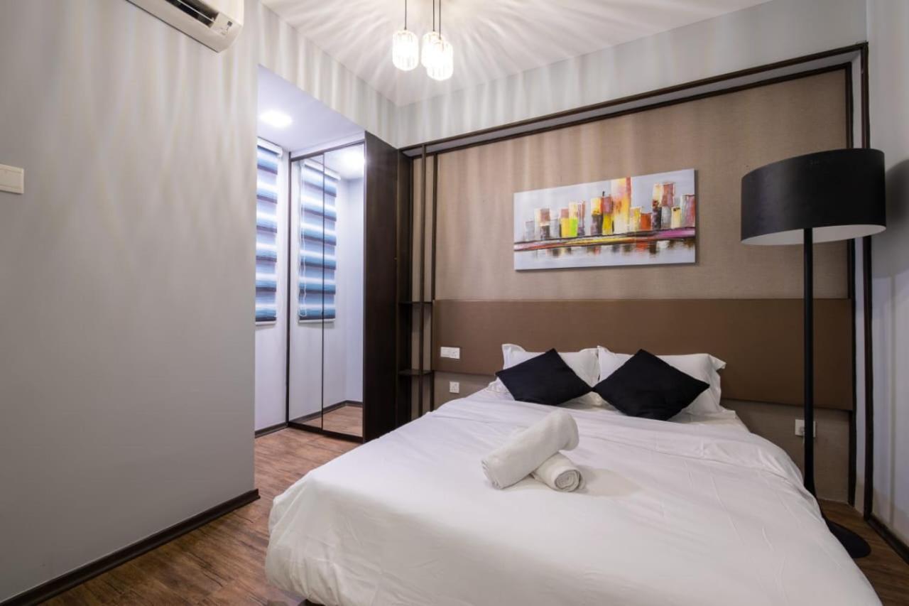 Loft Pano Seaview Suite 2 Bedroom By The Only Bnb Jelutong Exterior photo