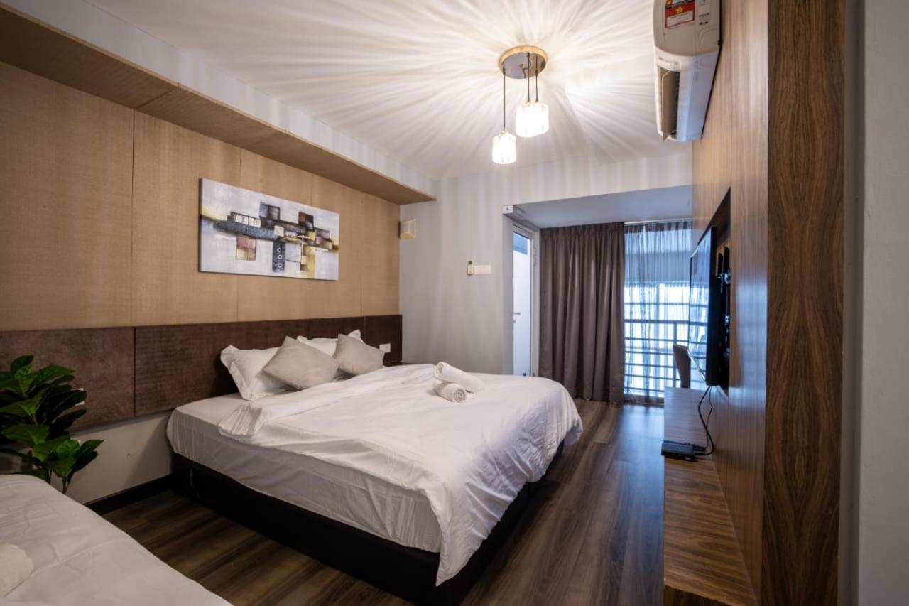 Loft Pano Seaview Suite 2 Bedroom By The Only Bnb Jelutong Exterior photo