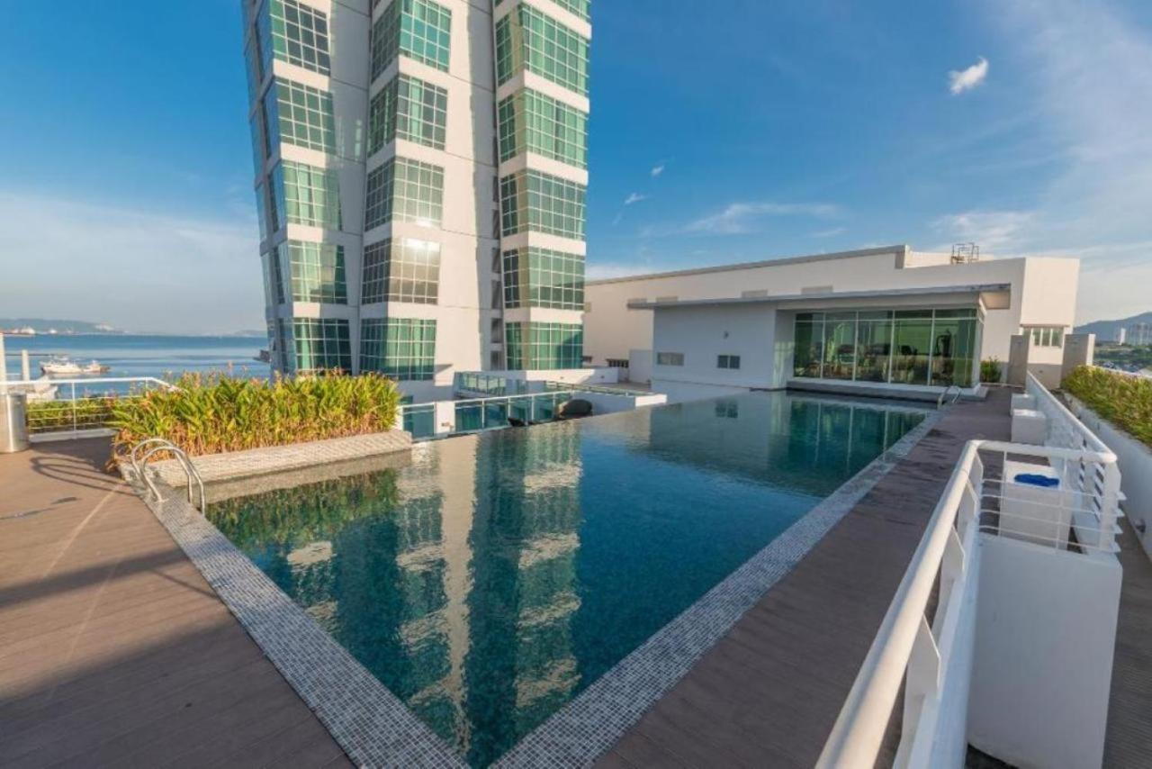 Loft Pano Seaview Suite 2 Bedroom By The Only Bnb Jelutong Exterior photo